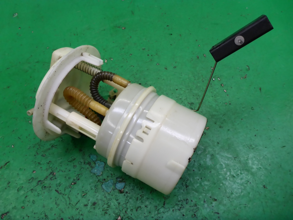 Насос топливный электрический