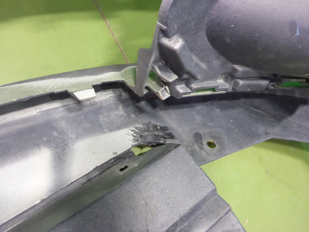 Бампер передний