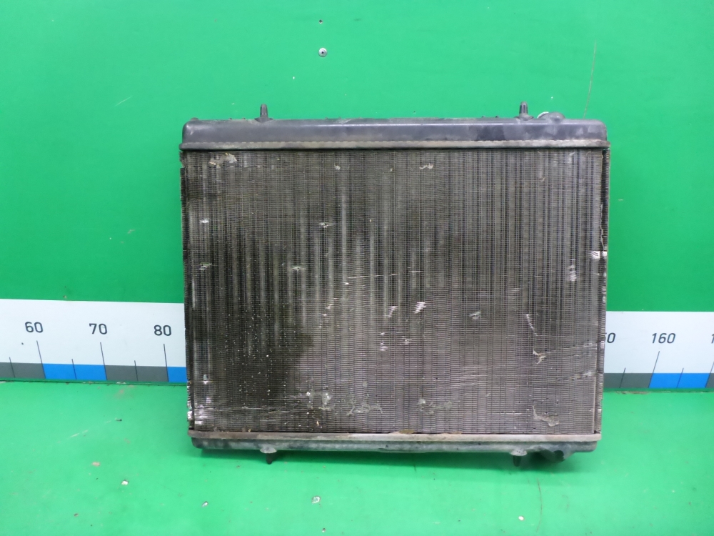 Радиатор охлаждения двигателя основной