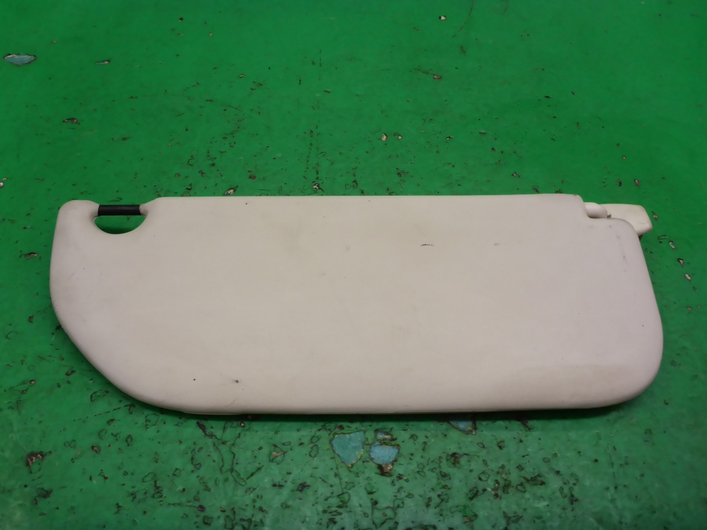 Козырек солнцезащитный