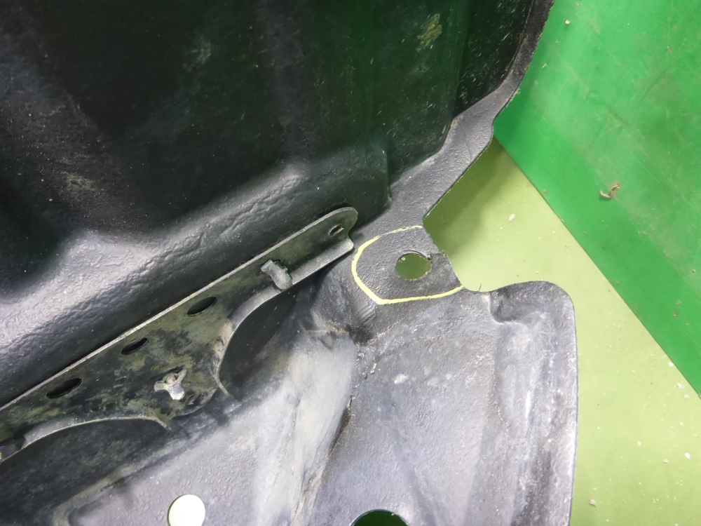 Локер передний левый