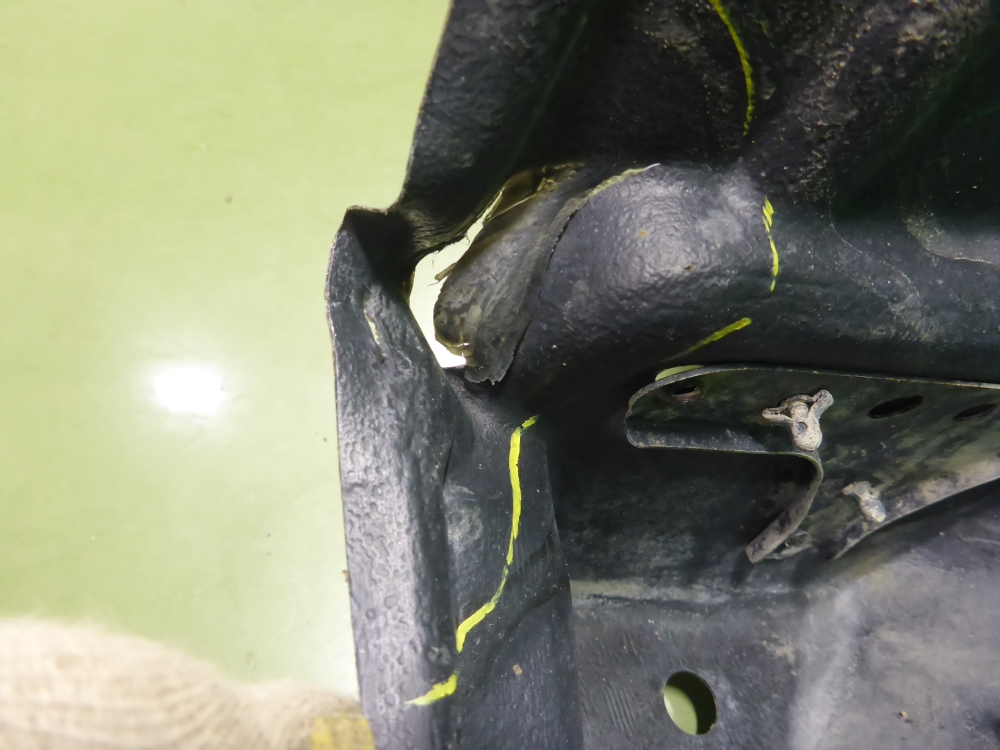 Локер передний левый