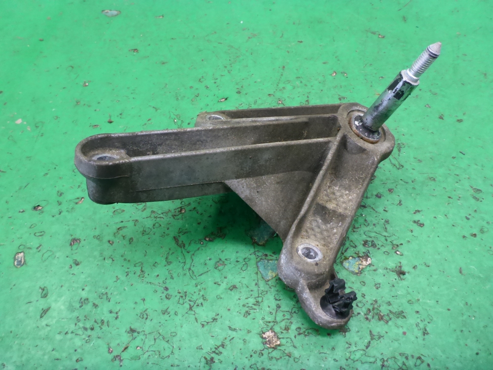 Кронштейн КПП