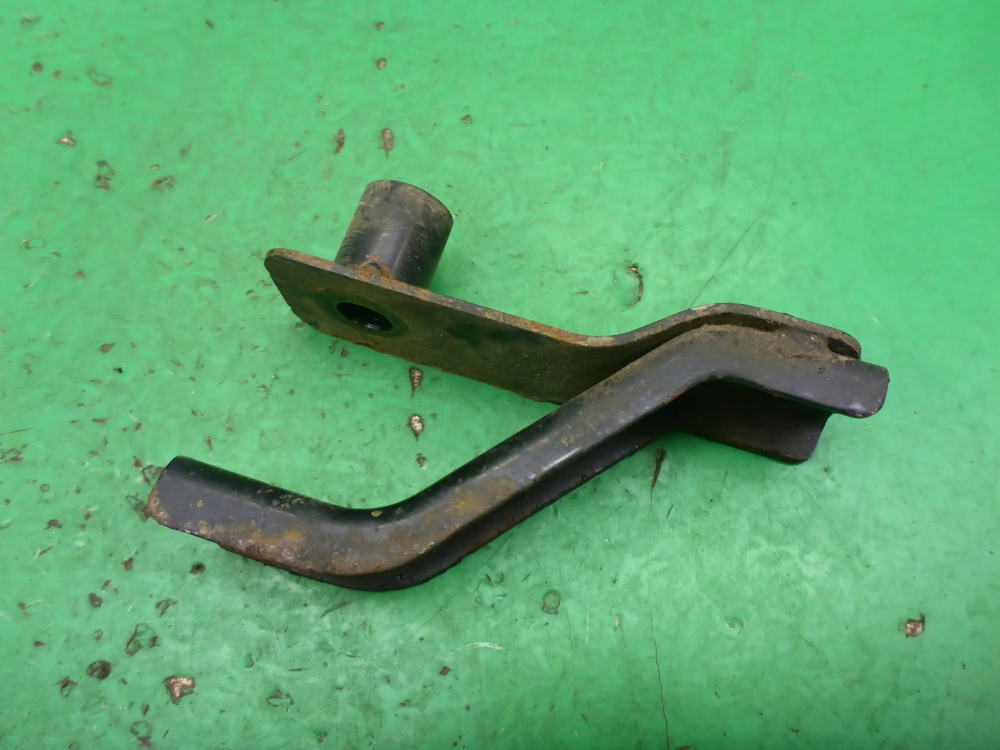 Кронштейн опоры КПП