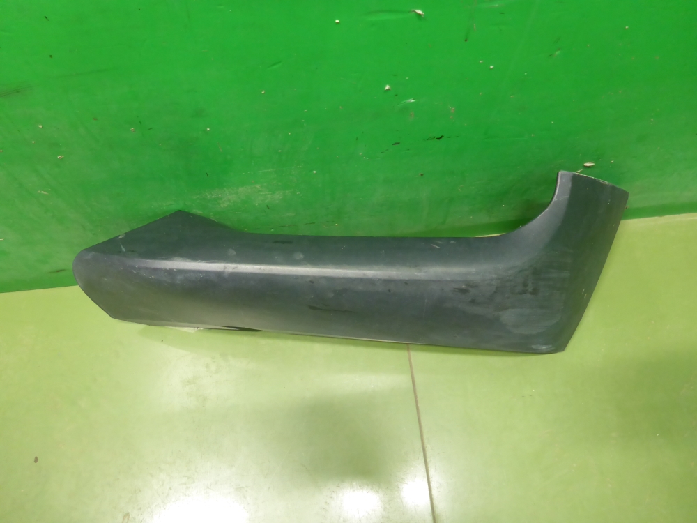 Накладка переднего бампера левая