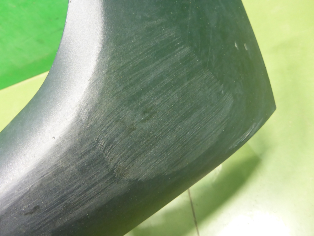 Накладка переднего бампера левая