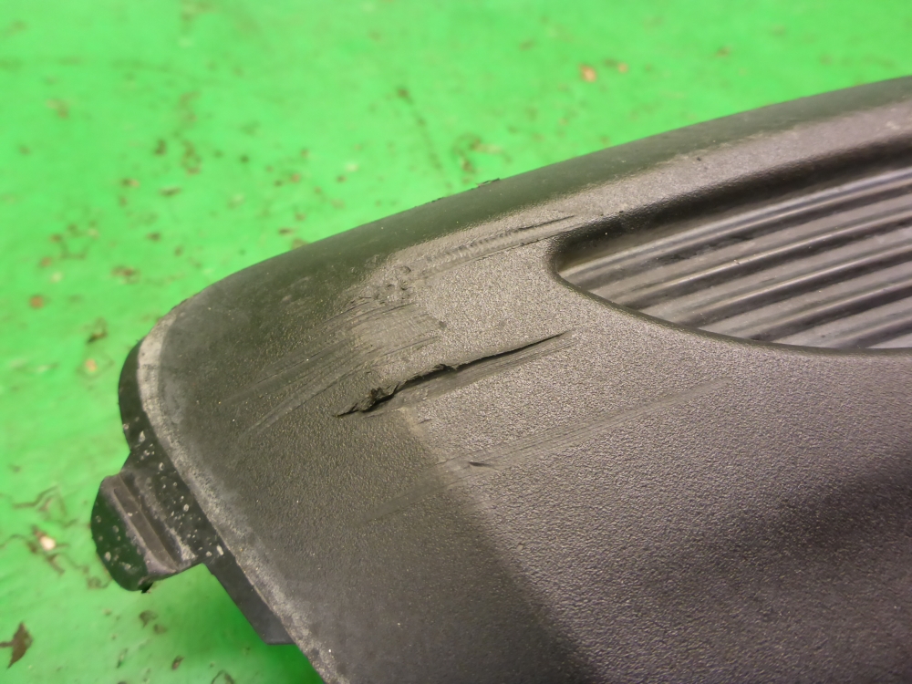 Решетка в бампер правая