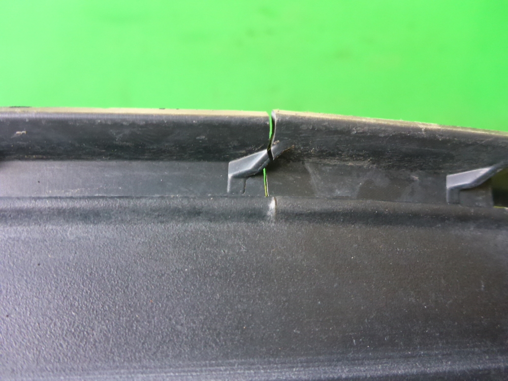 Решетка в бампер левая