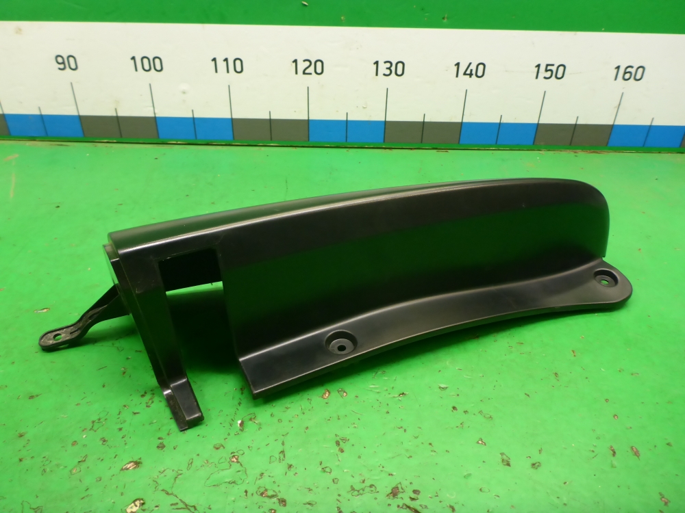 Накладка заднего крыла левого