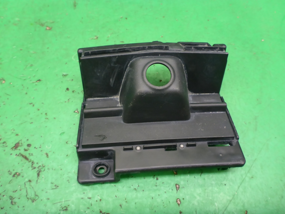 Накладка переднего бампера центральная