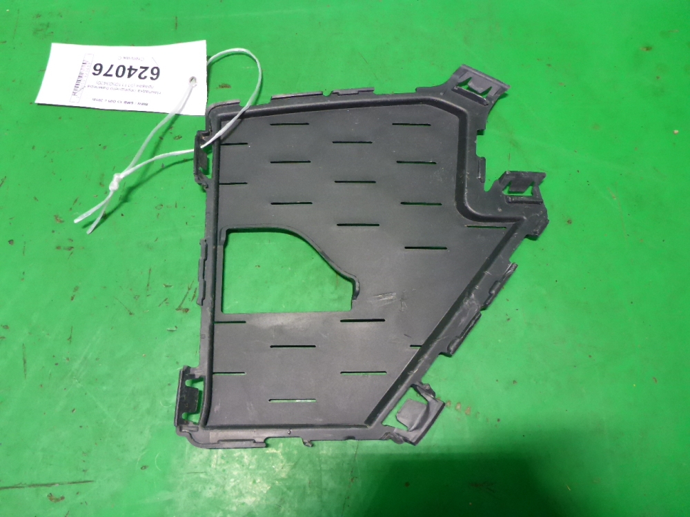 Накладка переднего бампера правая