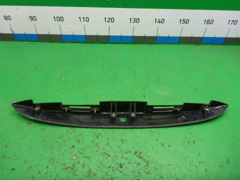 Накладка двери багажника