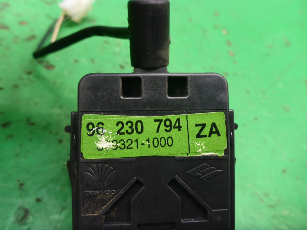 Переключатель поворотов подрулевой