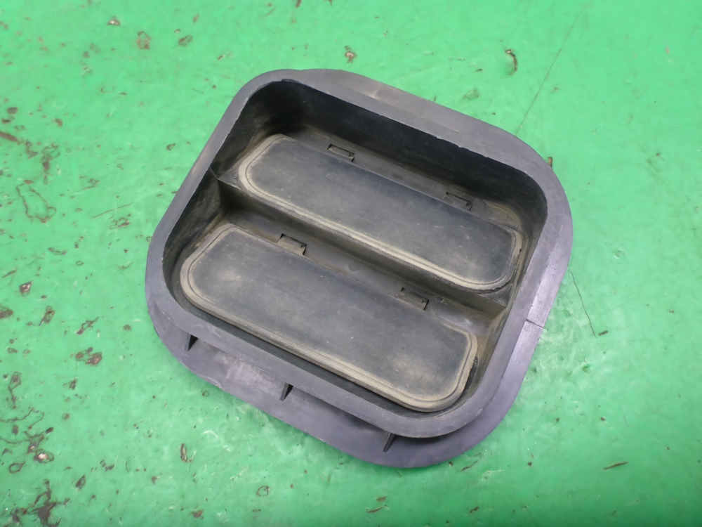 Клапан вентиляции топливного бака