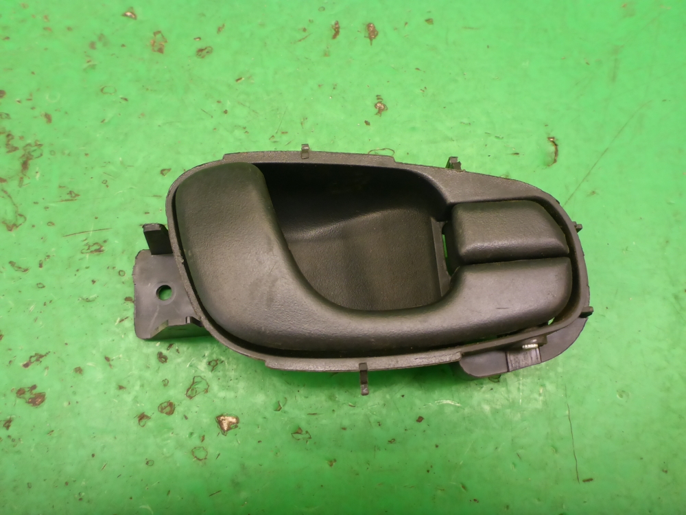 Ручка двери задней внутренняя правая