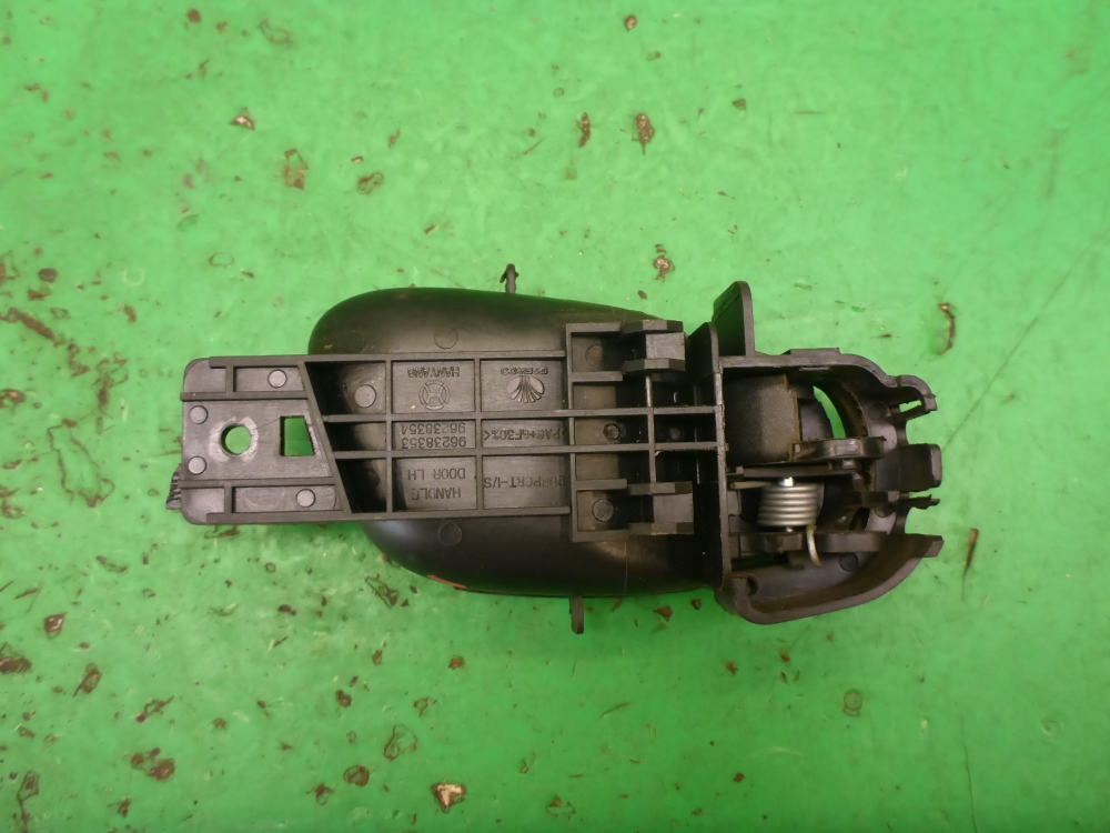 Ручка двери задней внутренняя левая