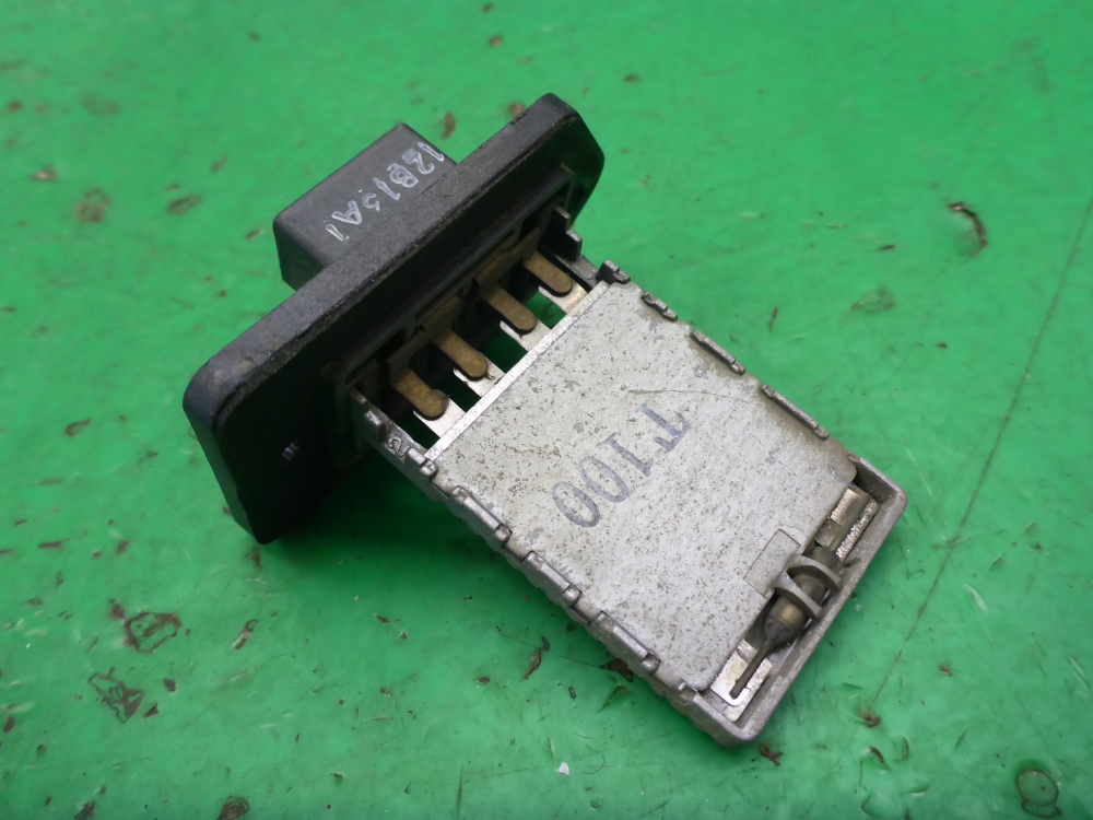 Резистор отопителя