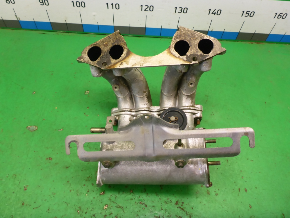 Коллектор впускной