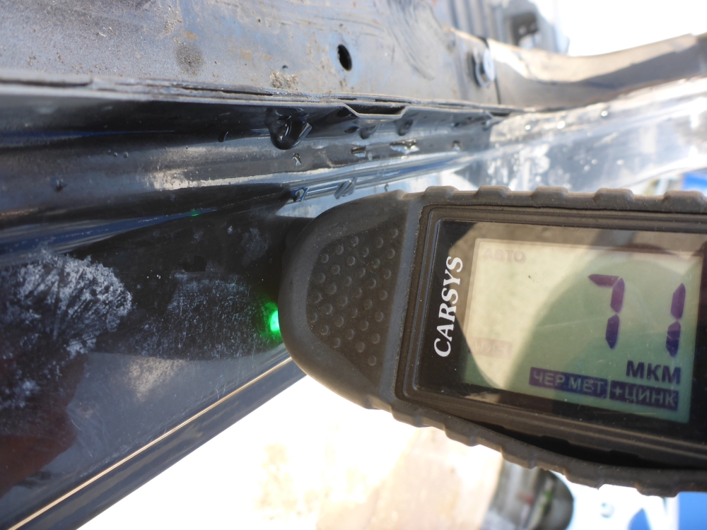 Порог со стойкой правый