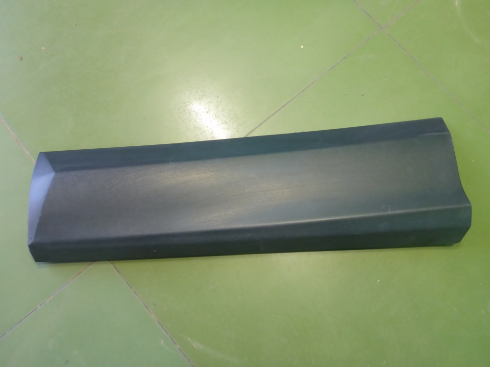 Накладка двери задней левой