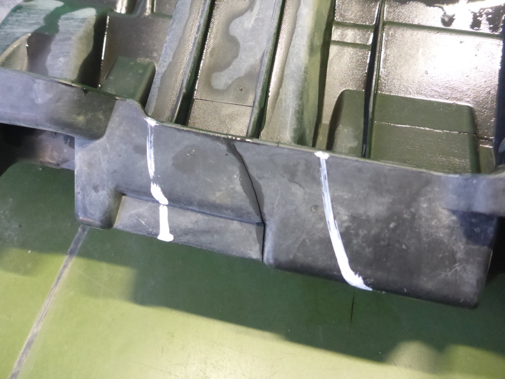 Кронштейн переднего бампера