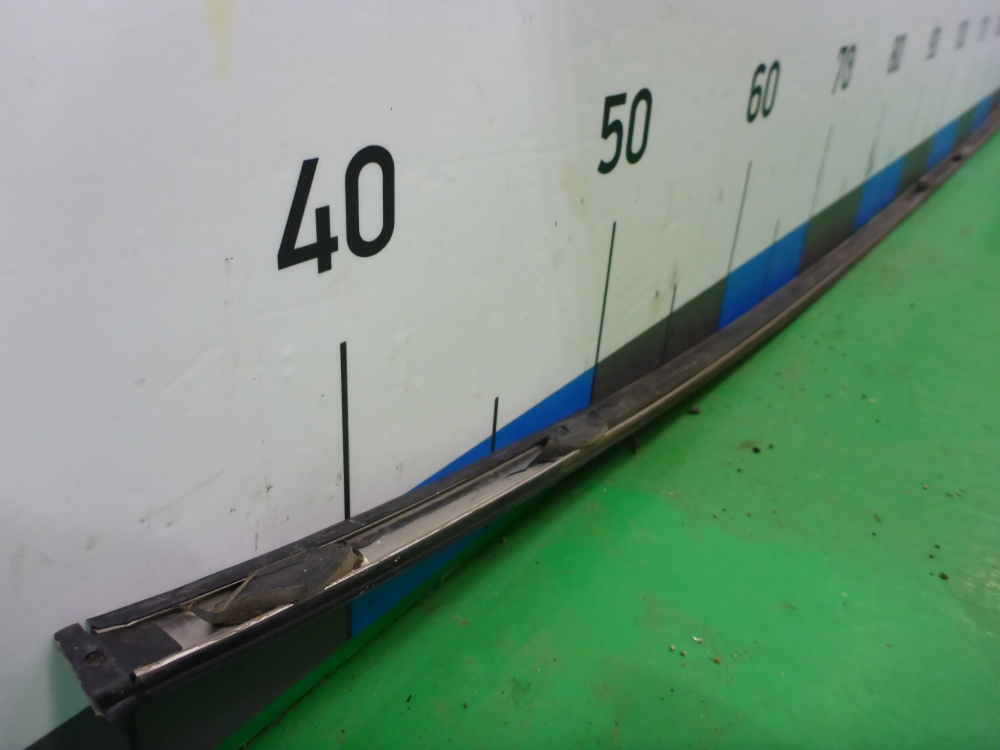 Молдинг крыши левый