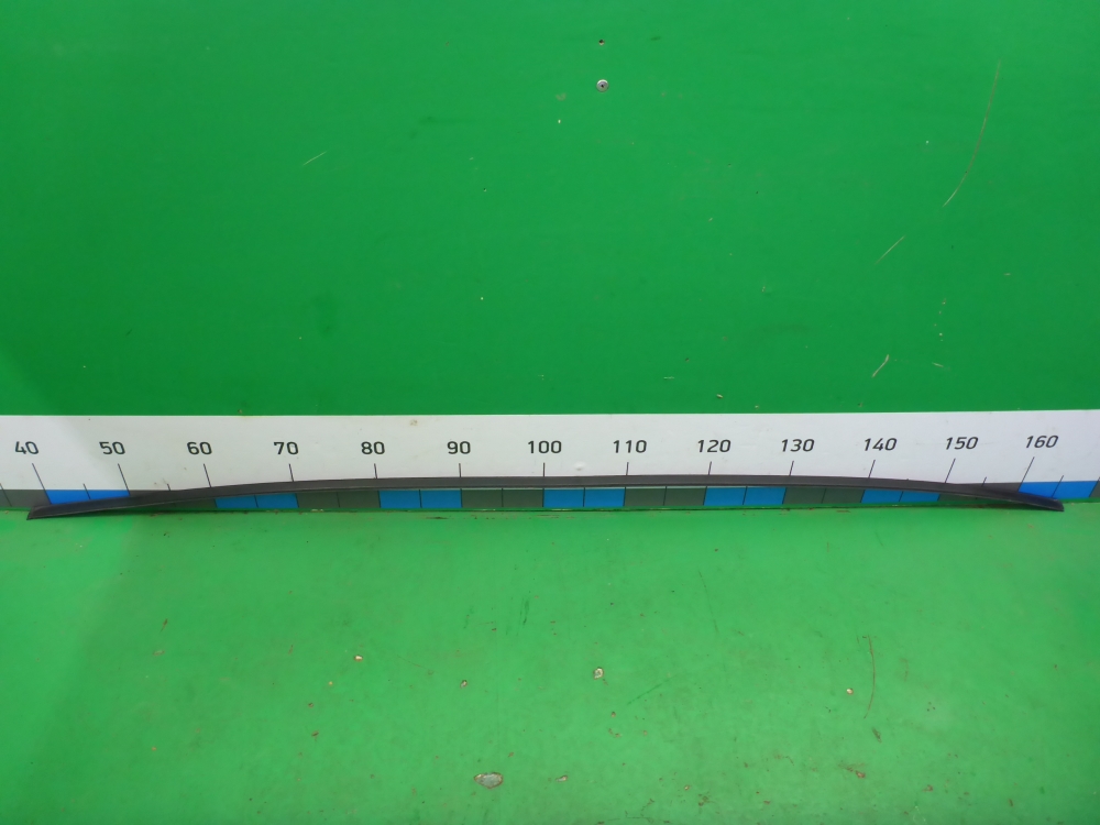 Молдинг крыши правый