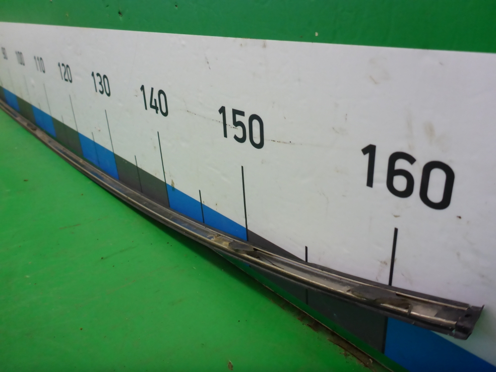 Молдинг крыши правый