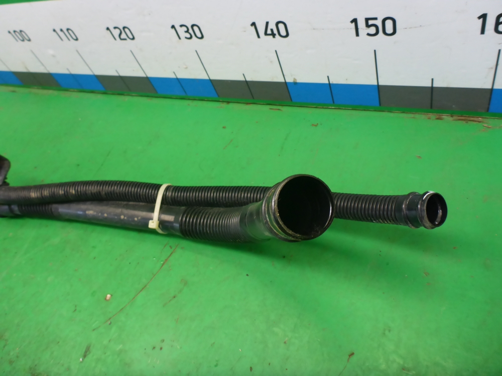 Горловина топливного бака