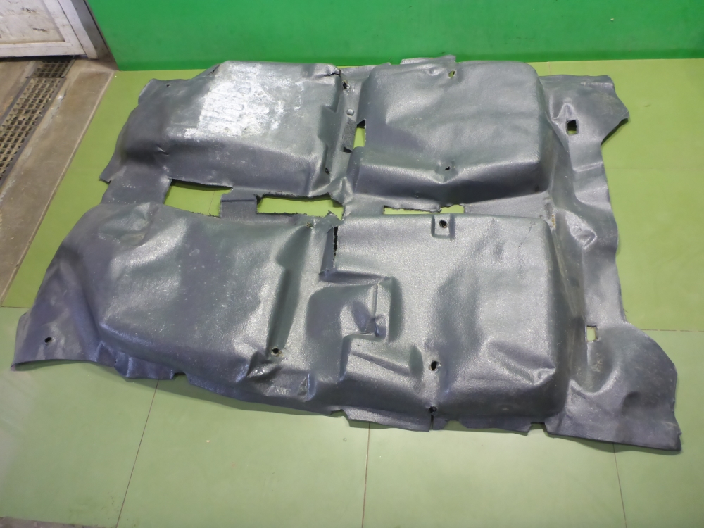 Покрытие напольное (ковролин)