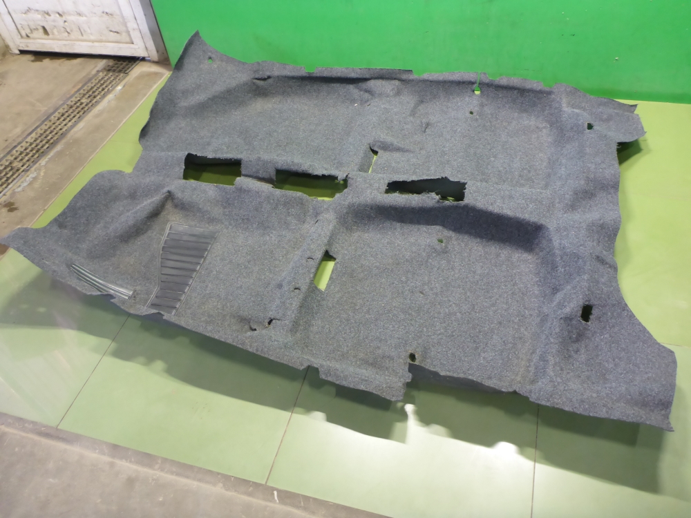 Покрытие напольное (ковролин)