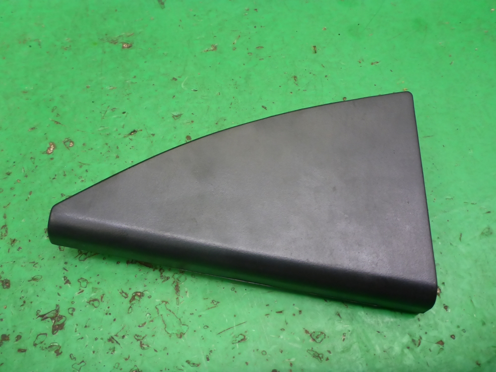 Накладка двери задней правой