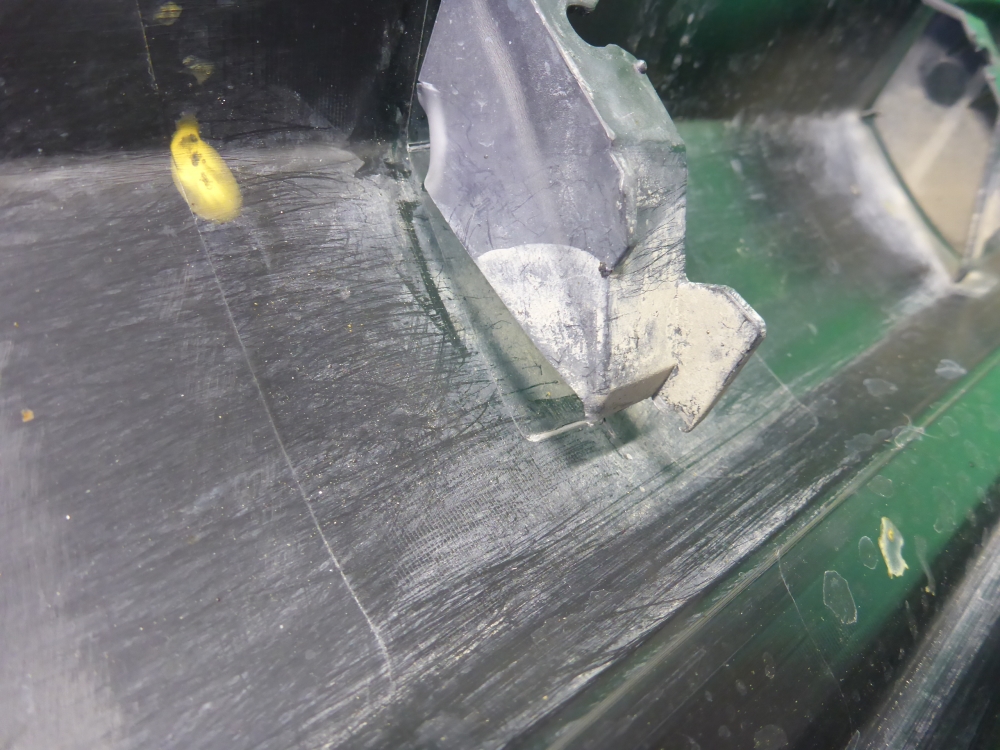 Накладка двери задней левой