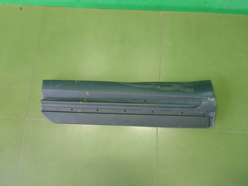 Накладка двери задней левой