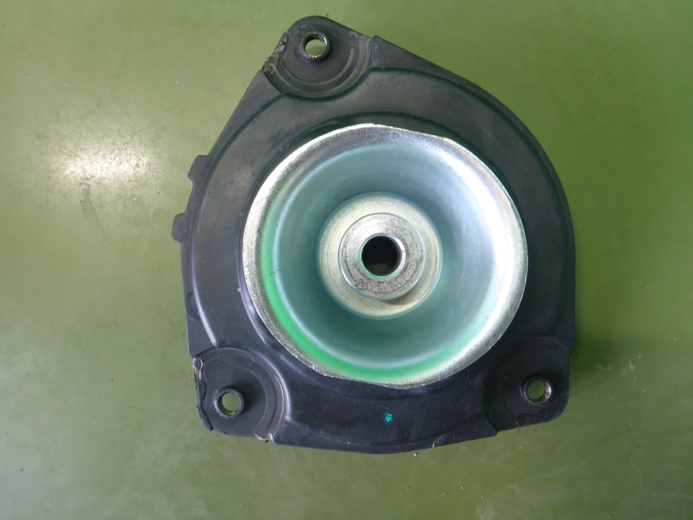 Опора переднего амортизатора