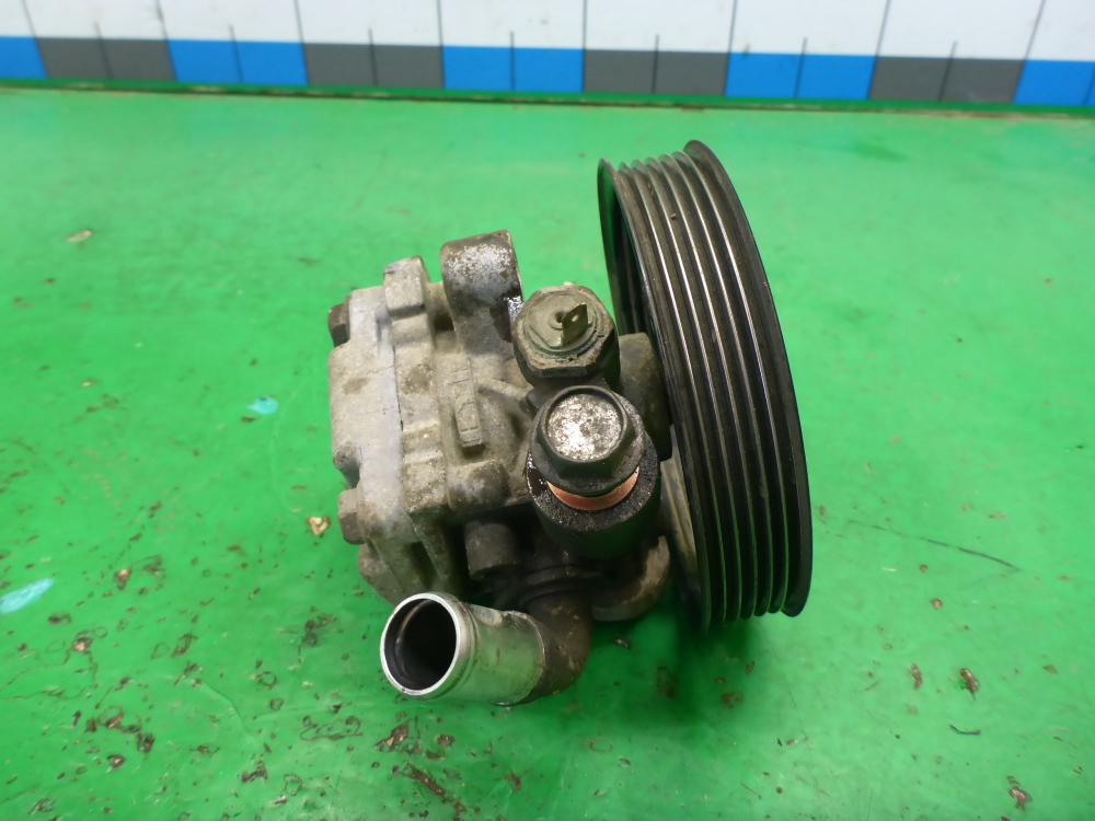 Насос ГУР (гидроусилитель руля)