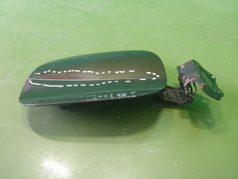 Лючок бензобака