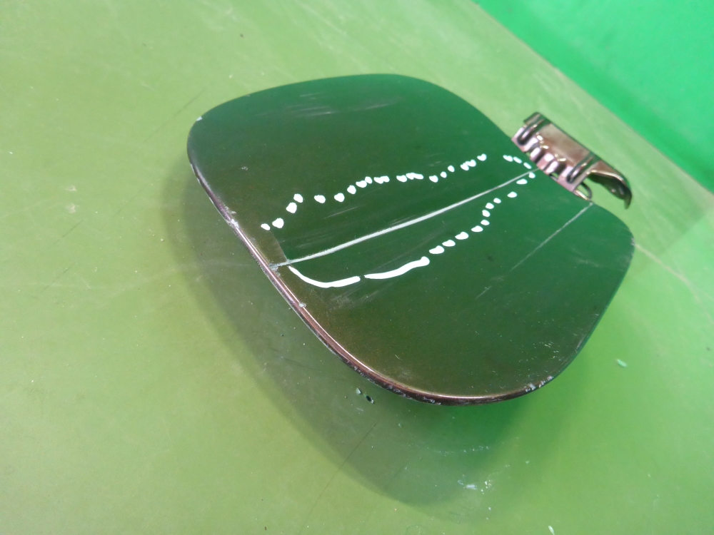 Лючок бензобака