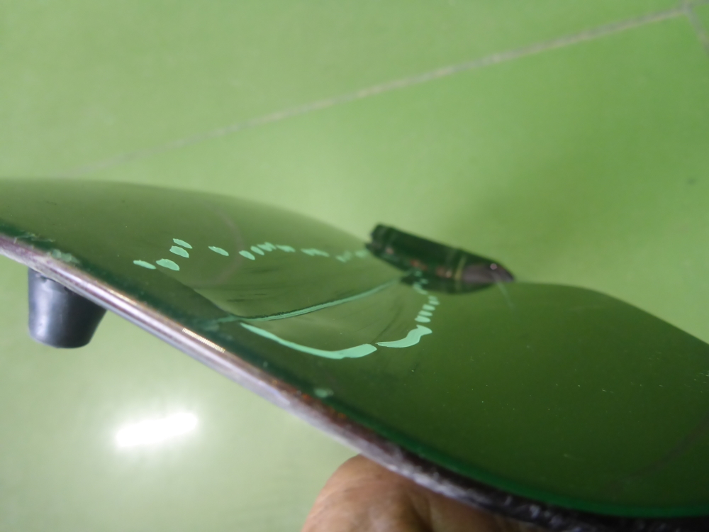 Лючок бензобака