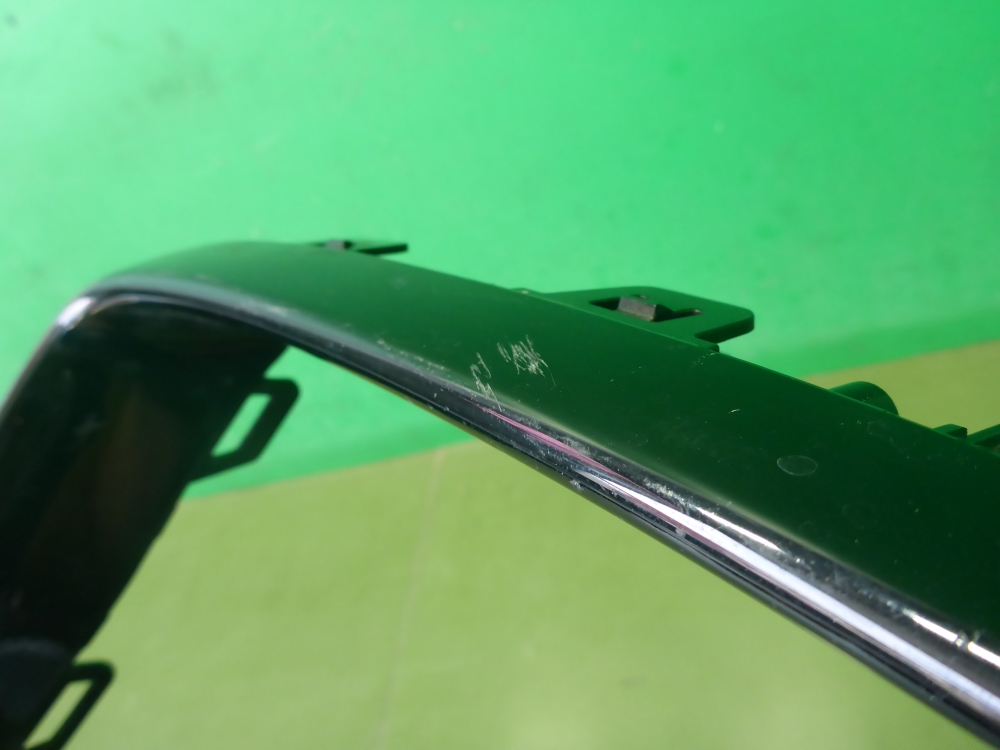 Накладка переднего бампера левая