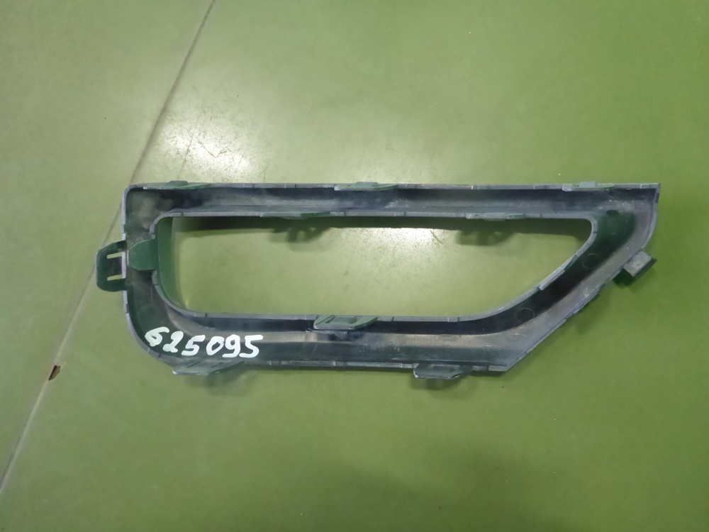 Накладка заднего бампера правая