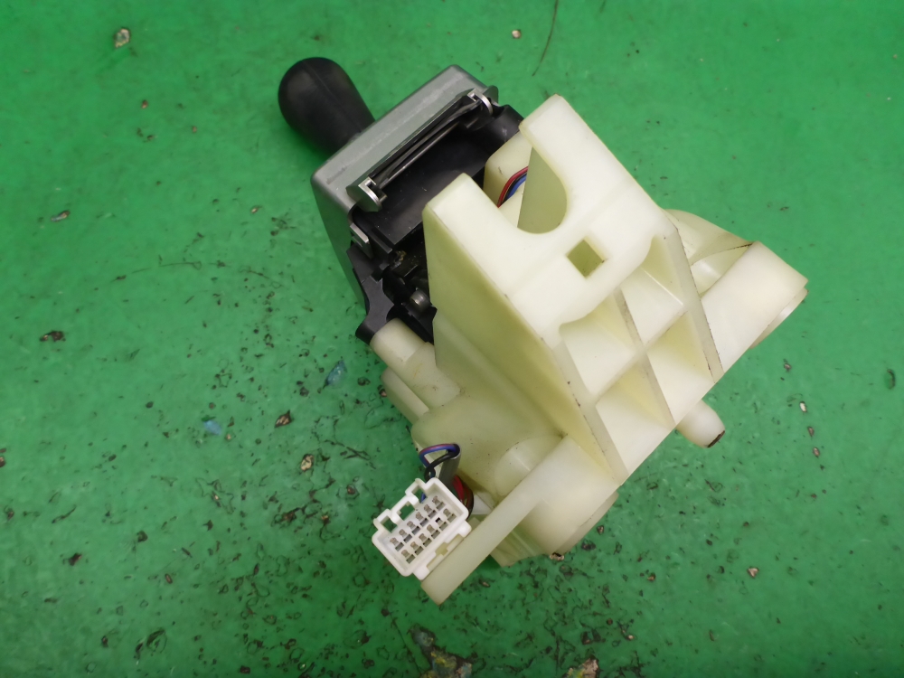 Кулиса МКПП / АКПП