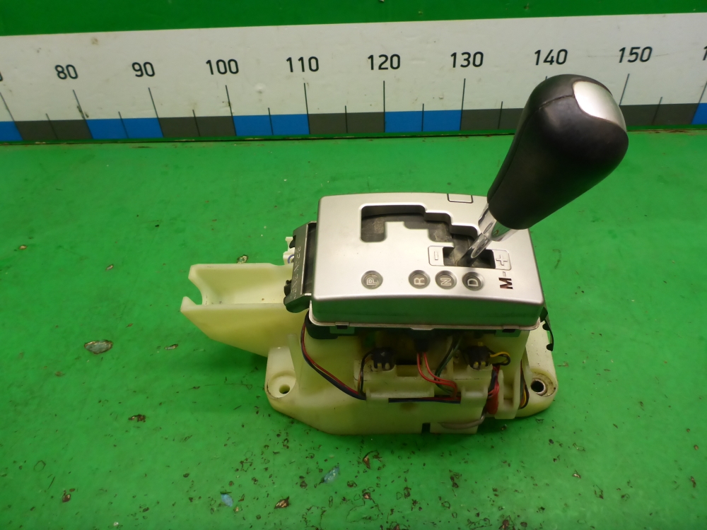 Кулиса МКПП / АКПП