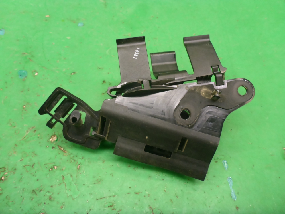 Ручка открывания капота