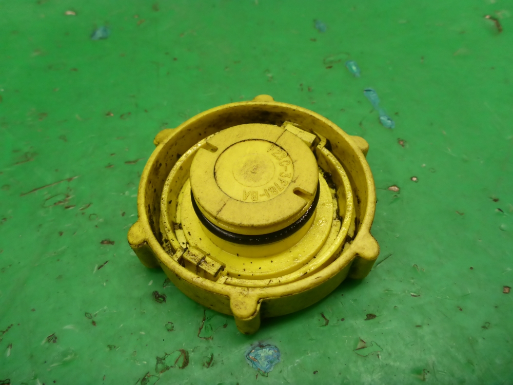 Крышка бачка ГУР