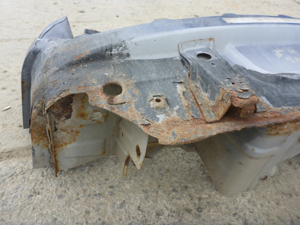 Панель задняя