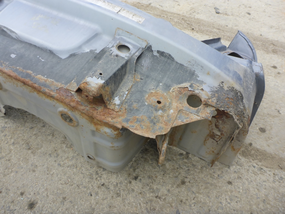 Панель задняя