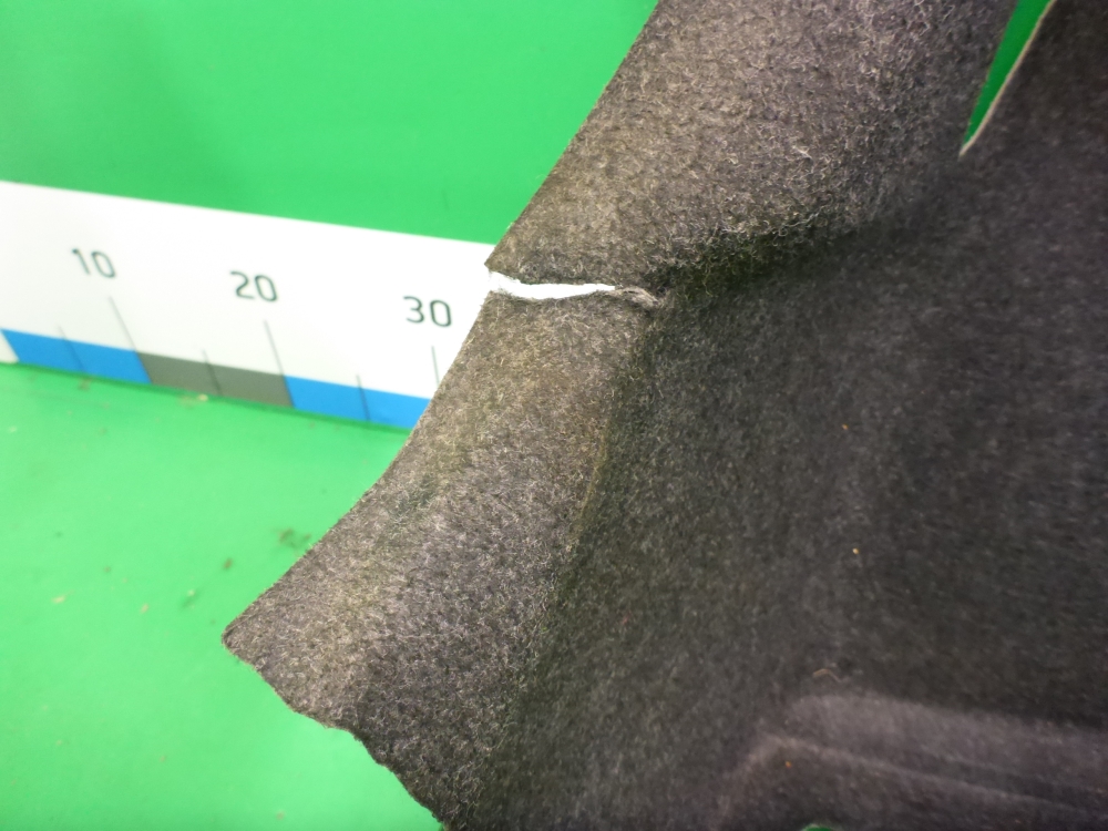 Обшивка багажника