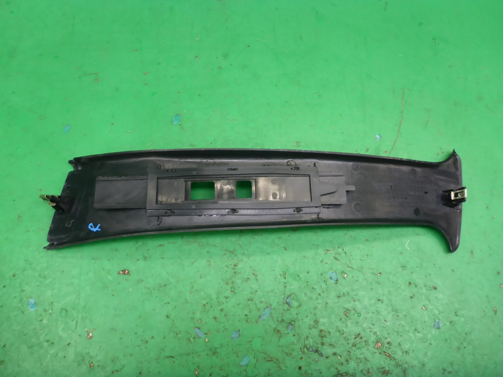 Обшивка стойки