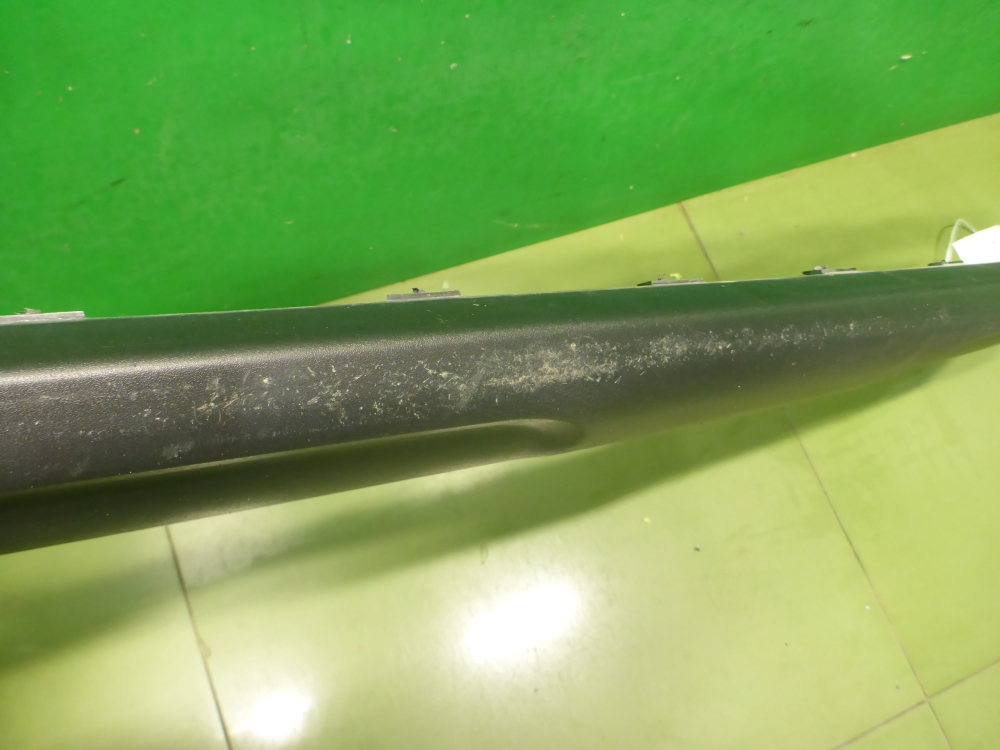 Накладка переднего бампера